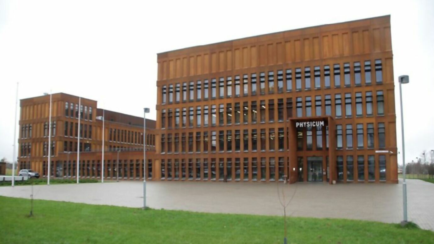 Vue extérieure de l'université de Tartu en Estonie