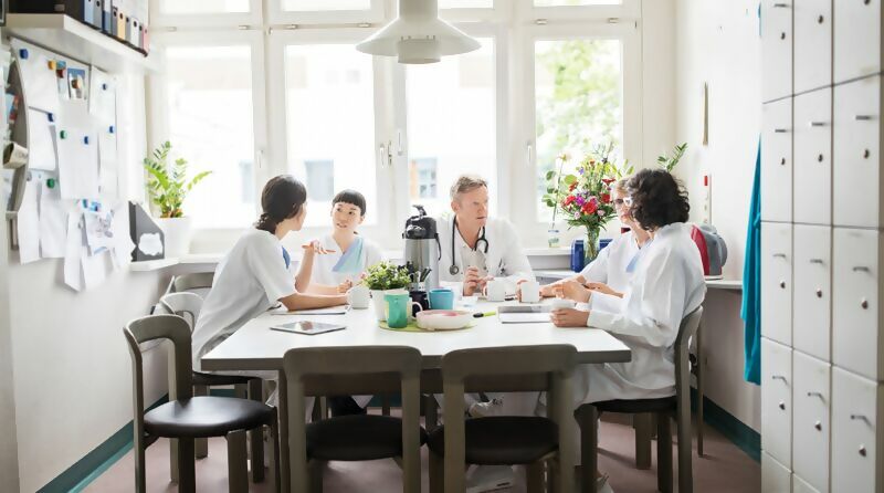 grp-pflege-station%C3%A4r-box-schwesternzimmer.jpg